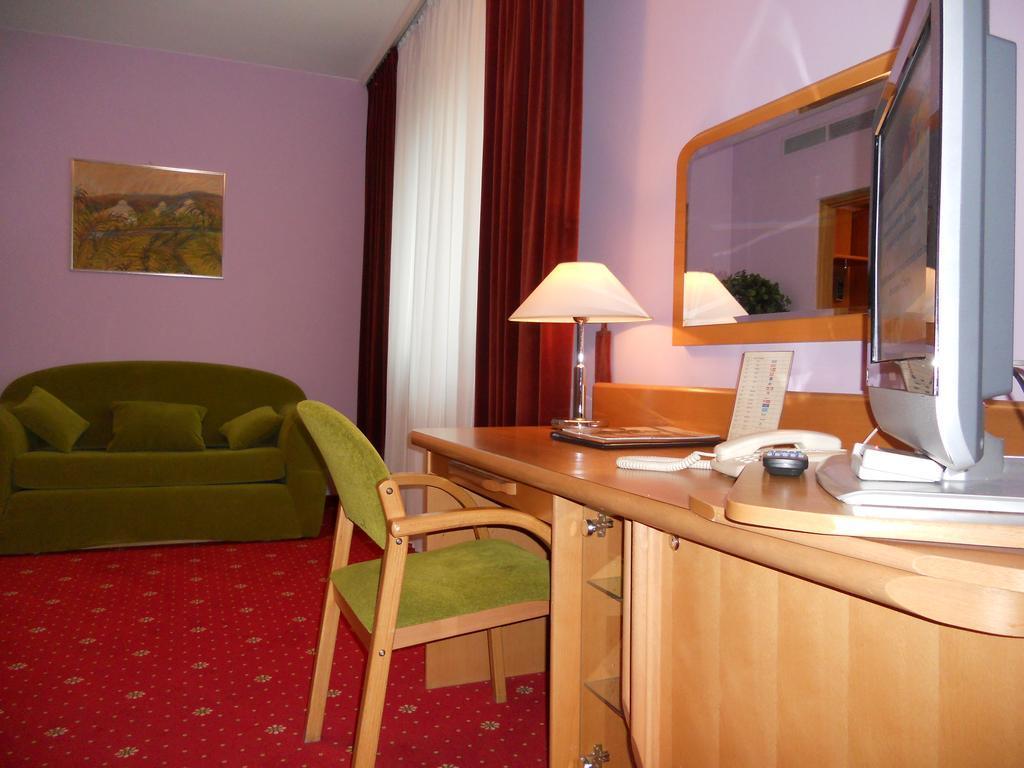 Hotel Orient Kraków Exteriör bild